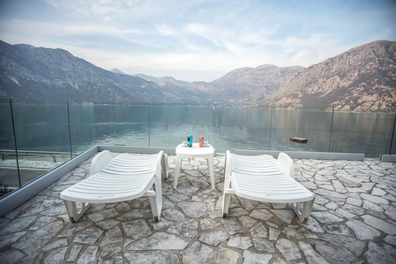 Modern Waterfront 3-Bed Apartment Donja Kostanjica Extérieur photo